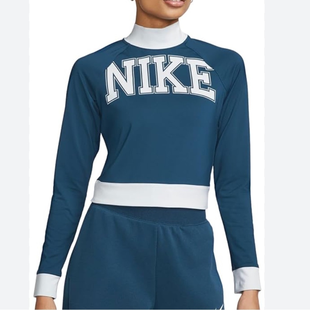 NWT Nike Women's Team Sportswear Long-Sleeve Top - Picture 1 of 6